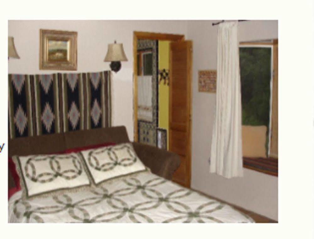 Spirit Tree Inn B&B Patagonia Екстериор снимка